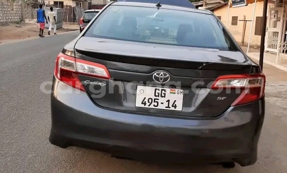 Ra Àlòkù Toyota Camry Black Ọkọ̀ in Accra ni Greater Accra Ra Àlòkù Toyota Camry Black Ọkọ̀ in Accra ni Greater Accra
