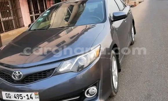 Ra Àlòkù Toyota Camry Black Ọkọ̀ in Accra ni Greater Accra Ra Àlòkù Toyota Camry Black Ọkọ̀ in Accra ni Greater Accra