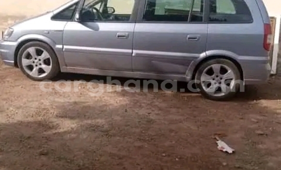 Ra Àlòkù Opel Zafira Silver Ọkọ̀ in Accra ni Greater Accra Ra Àlòkù Opel Zafira Silver Ọkọ̀ in Accra ni Greater Accra