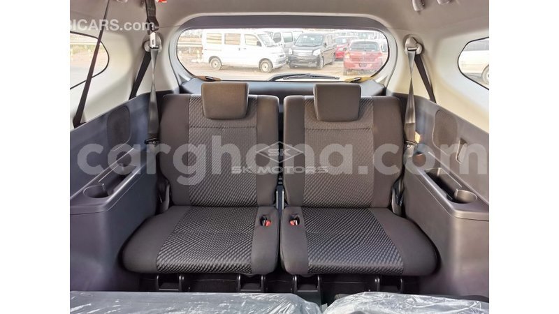 Big with watermark toyota rush ashanti import dubai 40200