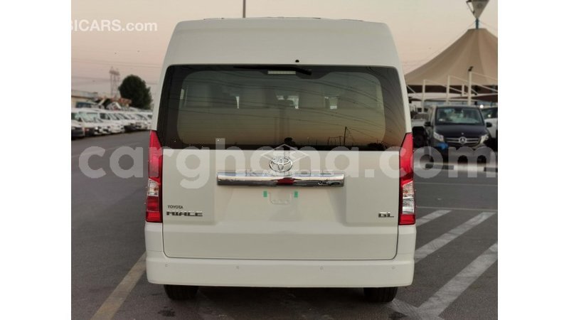 Big with watermark toyota hiace ashanti import dubai 40201