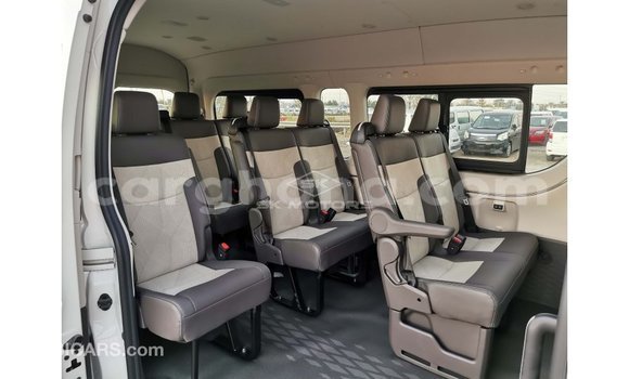 Ra Imported Toyota Hiace funfun Ọkọ̀ in Import - Dubai ni Ashanti Ra Imported Toyota Hiace funfun Ọkọ̀ in Import - Dubai ni Ashanti