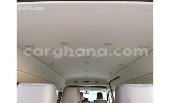 Ra Imported Toyota Hiace funfun Ọkọ̀ in Import - Dubai ni Ashanti Ra Imported Toyota Hiace funfun Ọkọ̀ in Import - Dubai ni Ashanti
