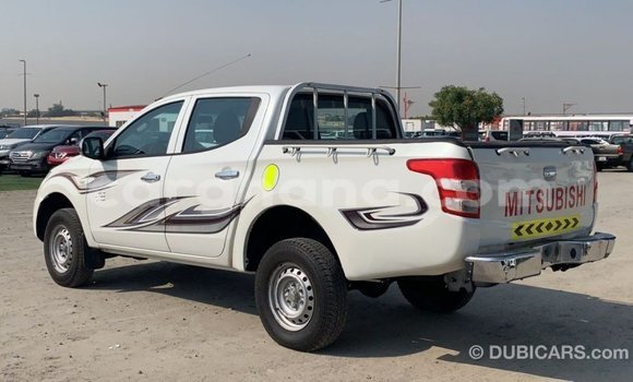 Ra Imported Mitsubishi L200 funfun Ọkọ̀ in Import - Dubai ni Ashanti Ra Imported Mitsubishi L200 funfun Ọkọ̀ in Import - Dubai ni Ashanti