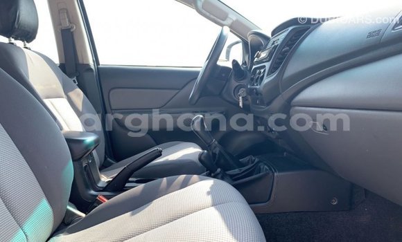 Ra Imported Mitsubishi L200 funfun Ọkọ̀ in Import - Dubai ni Ashanti Ra Imported Mitsubishi L200 funfun Ọkọ̀ in Import - Dubai ni Ashanti