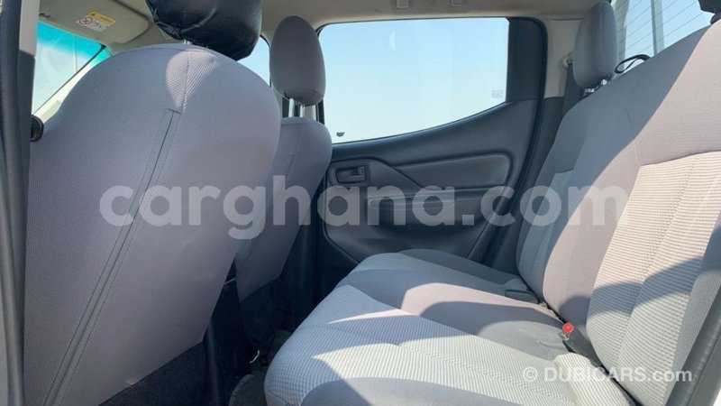 Big with watermark mitsubishi l200 ashanti import dubai 40205