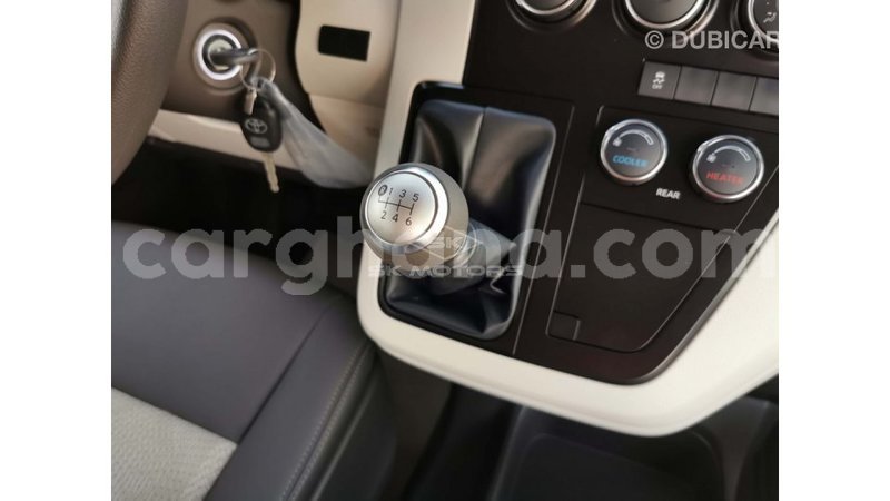 Big with watermark toyota hiace ashanti import dubai 40210