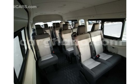 Buy Import Toyota Hiace White Car in Import - Dubai in Ashanti Buy Import Toyota Hiace White Car in Import - Dubai in Ashanti