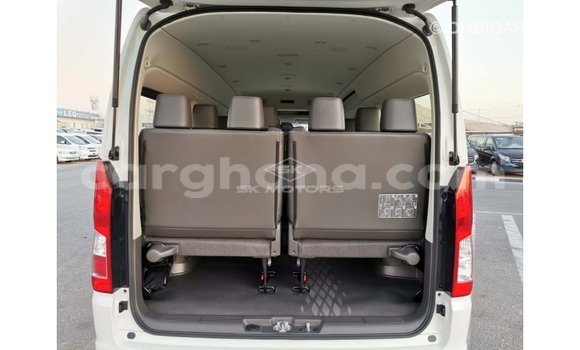 Buy Import Toyota Hiace White Car in Import - Dubai in Ashanti Buy Import Toyota Hiace White Car in Import - Dubai in Ashanti