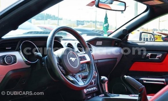 Ra Imported Ford Mustang funfun Ọkọ̀ in Import - Dubai ni Ashanti Ra Imported Ford Mustang funfun Ọkọ̀ in Import - Dubai ni Ashanti