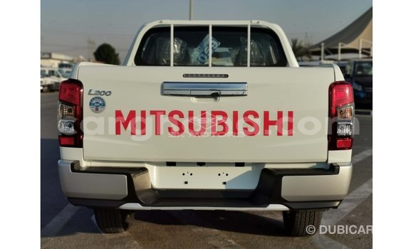 Ra Imported Mitsubishi L200 funfun Ọkọ̀ in Import - Dubai ni Ashanti Ra Imported Mitsubishi L200 funfun Ọkọ̀ in Import - Dubai ni Ashanti