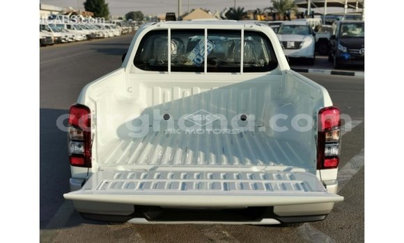 Ra Imported Mitsubishi L200 funfun Ọkọ̀ in Import - Dubai ni Ashanti Ra Imported Mitsubishi L200 funfun Ọkọ̀ in Import - Dubai ni Ashanti