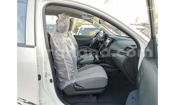 Ra Imported Mitsubishi L200 funfun Ọkọ̀ in Import - Dubai ni Ashanti Ra Imported Mitsubishi L200 funfun Ọkọ̀ in Import - Dubai ni Ashanti