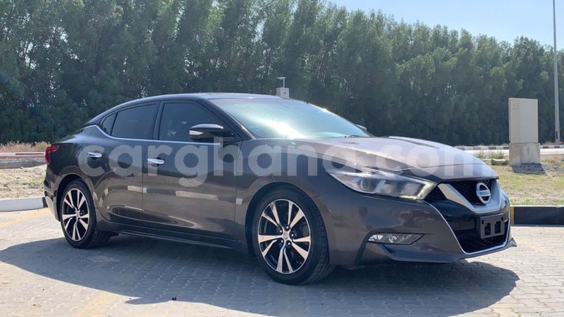 Big with watermark nissan maxima ashanti import dubai 40219