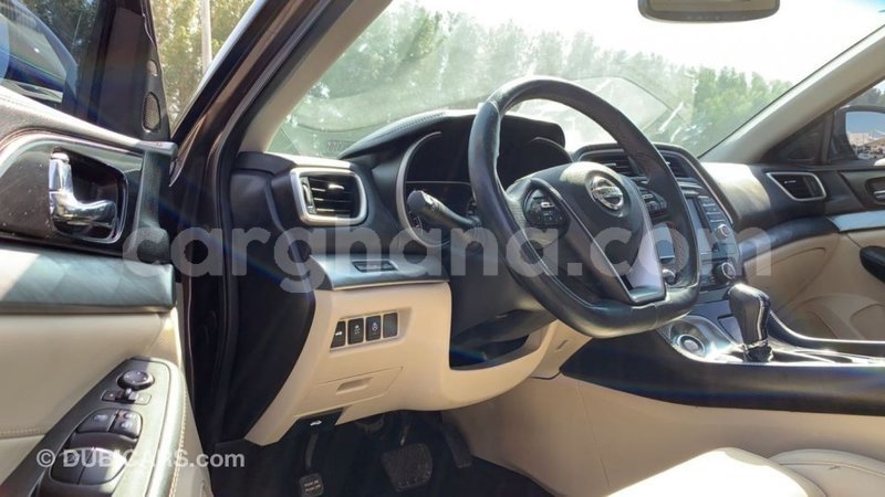 Big with watermark nissan maxima ashanti import dubai 40219