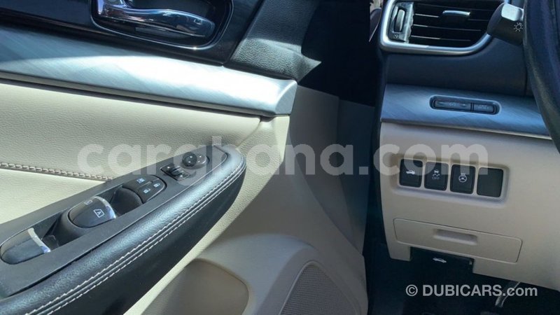 Big with watermark nissan maxima ashanti import dubai 40219