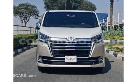 Ra Imported Toyota Granvia funfun Ọkọ̀ in Import - Dubai ni Ashanti Ra Imported Toyota Granvia funfun Ọkọ̀ in Import - Dubai ni Ashanti
