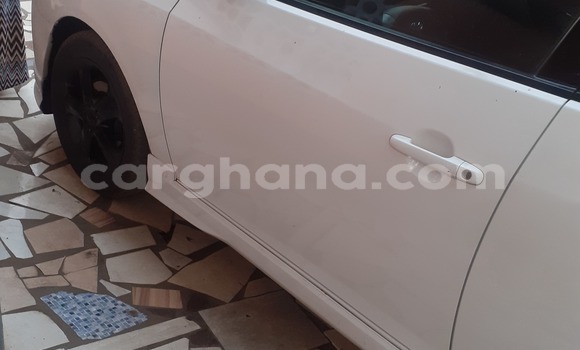 Ra Àlòkù Hyundai Elantra funfun Ọkọ̀ in Accra ni Greater Accra Ra Àlòkù Hyundai Elantra funfun Ọkọ̀ in Accra ni Greater Accra