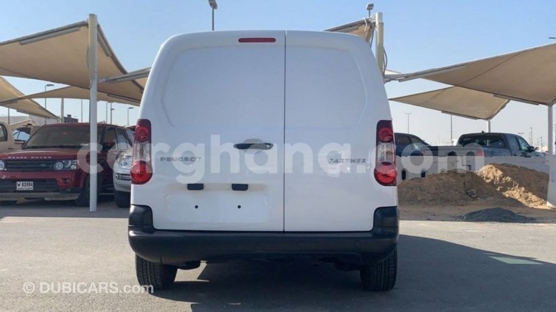 Big with watermark peugeot partner ashanti import dubai 40235