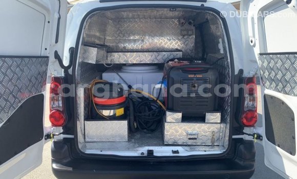 Ra Imported Peugeot Partner funfun Ọkọ̀ in Import - Dubai ni Ashanti Ra Imported Peugeot Partner funfun Ọkọ̀ in Import - Dubai ni Ashanti