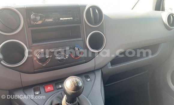 Ra Imported Peugeot Partner funfun Ọkọ̀ in Import - Dubai ni Ashanti Ra Imported Peugeot Partner funfun Ọkọ̀ in Import - Dubai ni Ashanti