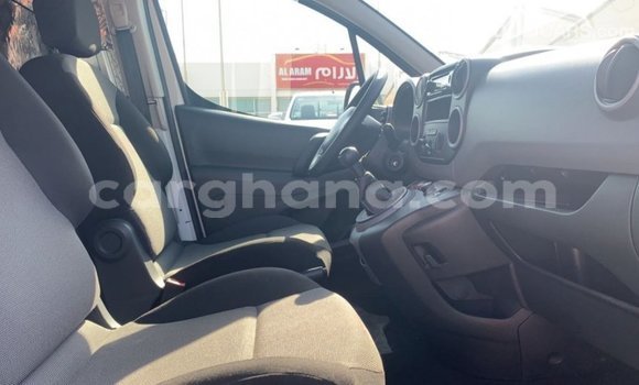 Ra Imported Peugeot Partner funfun Ọkọ̀ in Import - Dubai ni Ashanti Ra Imported Peugeot Partner funfun Ọkọ̀ in Import - Dubai ni Ashanti