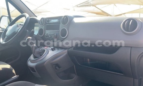 Ra Imported Peugeot Partner funfun Ọkọ̀ in Import - Dubai ni Ashanti Ra Imported Peugeot Partner funfun Ọkọ̀ in Import - Dubai ni Ashanti