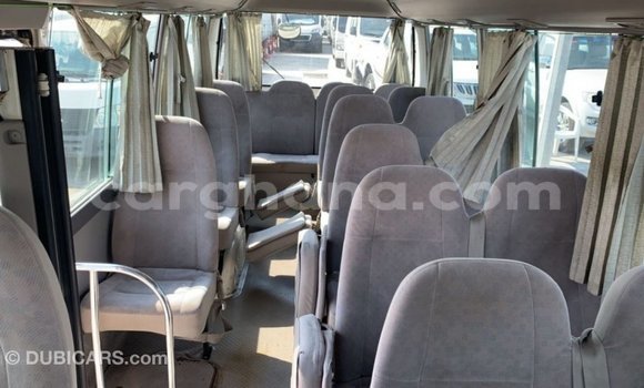 Sayi Imported Toyota Coaster White Mota in Import - Dubai a Ashanti Sayi Imported Toyota Coaster White Mota in Import - Dubai a Ashanti