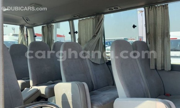 Sayi Imported Toyota Coaster White Mota in Import - Dubai a Ashanti Sayi Imported Toyota Coaster White Mota in Import - Dubai a Ashanti