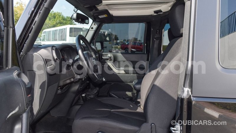 Big with watermark jeep wrangler ashanti import dubai 40237