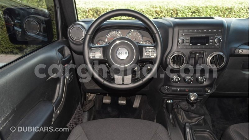 Big with watermark jeep wrangler ashanti import dubai 40237