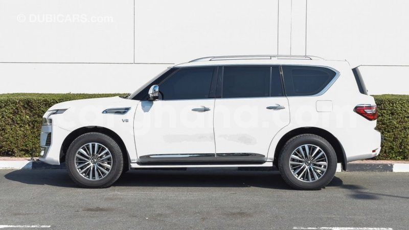 Big with watermark nissan patrol ashanti import dubai 40240