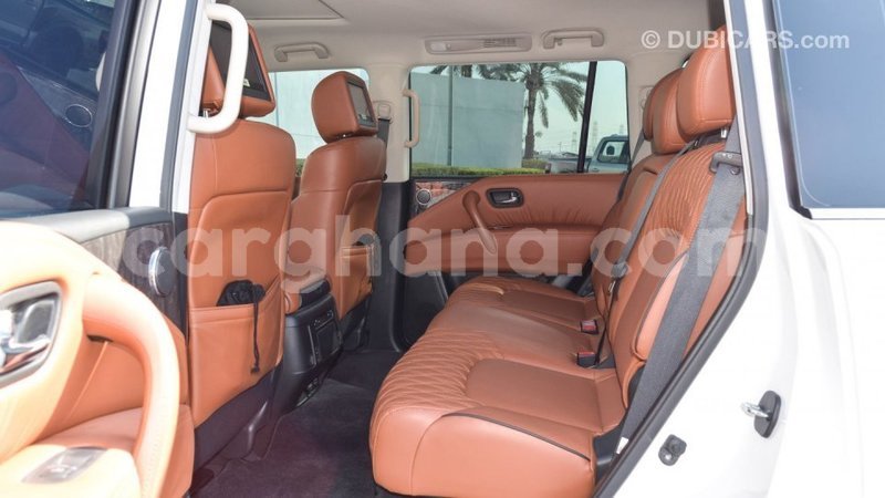 Big with watermark nissan patrol ashanti import dubai 40240