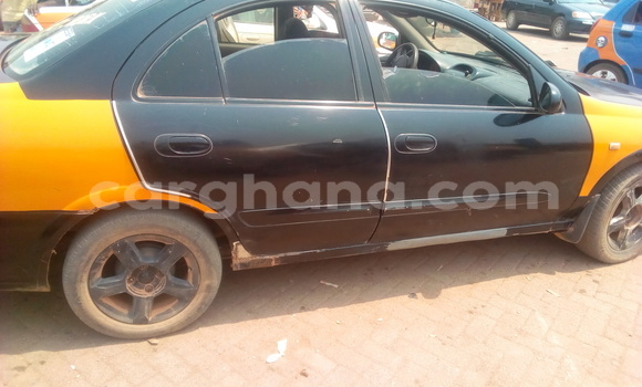 Ra Àlòkù Nissan Sunny Black Ọkọ̀ in Asikuma ni Aarin Ra Àlòkù Nissan Sunny Black Ọkọ̀ in Asikuma ni Aarin