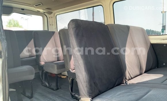Ra Imported Nissan Urvan funfun Ọkọ̀ in Import - Dubai ni Ashanti Ra Imported Nissan Urvan funfun Ọkọ̀ in Import - Dubai ni Ashanti