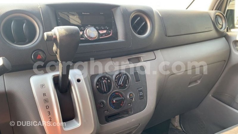 Big with watermark nissan urvan ashanti import dubai 40248