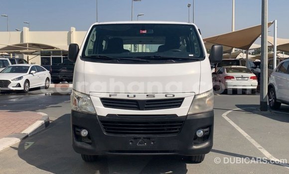 Ra Imported Mitsubishi Van funfun Ọkọ̀ akẹ́rù ńlá in Import - Dubai ni Ashanti Ra Imported Mitsubishi Van funfun Ọkọ̀ akẹ́rù ńlá in Import - Dubai ni Ashanti