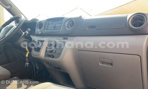 Ra Imported Mitsubishi Van funfun Ọkọ̀ akẹ́rù ńlá in Import - Dubai ni Ashanti Ra Imported Mitsubishi Van funfun Ọkọ̀ akẹ́rù ńlá in Import - Dubai ni Ashanti