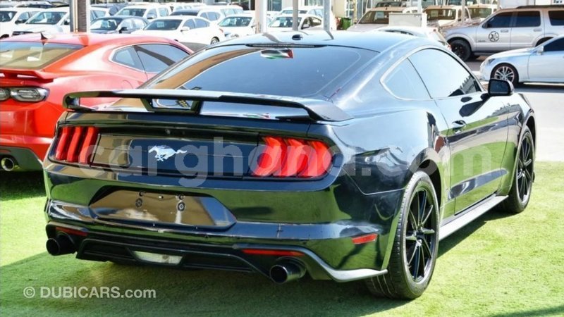 Big with watermark ford mustang ashanti import dubai 40251