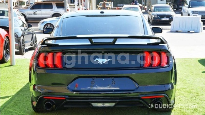 Big with watermark ford mustang ashanti import dubai 40251