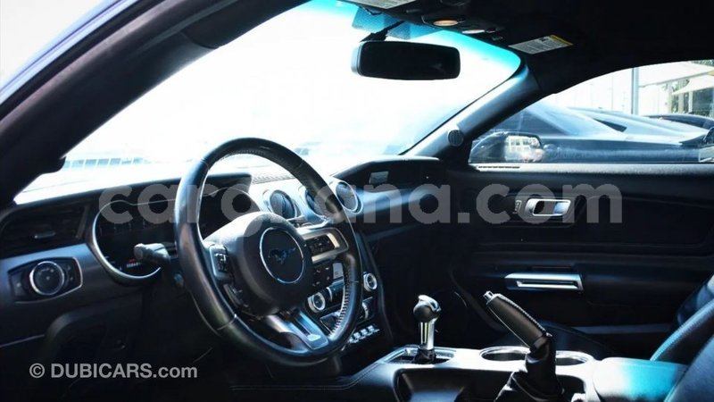 Big with watermark ford mustang ashanti import dubai 40251