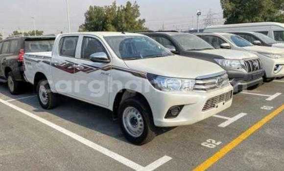 Buy Used Toyota Hilux White Car in Tema in Greater Accra