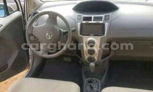 Ra Àlòkù Toyota Vitz funfun Ọkọ̀ in Tema ni Greater Accra Ra Àlòkù Toyota Vitz funfun Ọkọ̀ in Tema ni Greater Accra