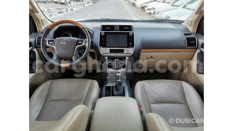 Big with watermark toyota land cruiser ashanti import dubai 40270