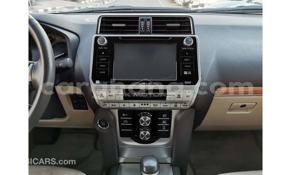 Ra Imported Toyota Land Cruiser funfun Ọkọ̀ in Import - Dubai ni Ashanti Ra Imported Toyota Land Cruiser funfun Ọkọ̀ in Import - Dubai ni Ashanti