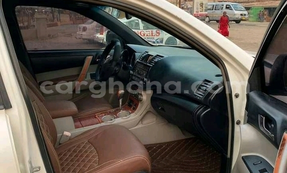 Buy Used Toyota Highlander Other Car in Accra in Greater Accra Buy Used Toyota Highlander Other Car in Accra in Greater Accra