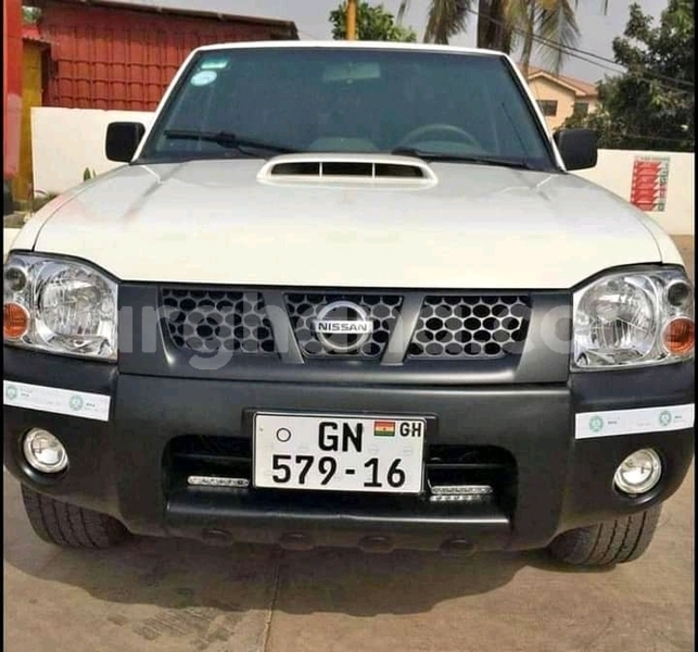 Big with watermark nissan hardbody greater accra accra 40285