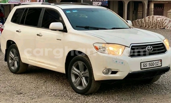Buy Used Toyota Highlander White Car in Accra in Greater Accra