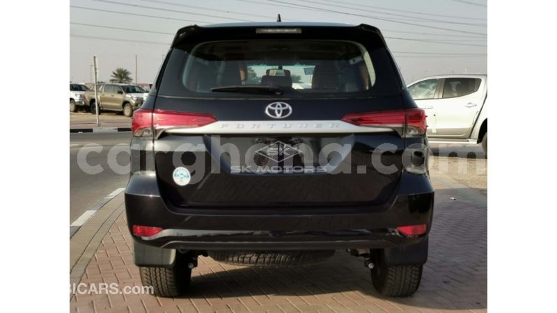 Big with watermark toyota fortuner ashanti import dubai 40298