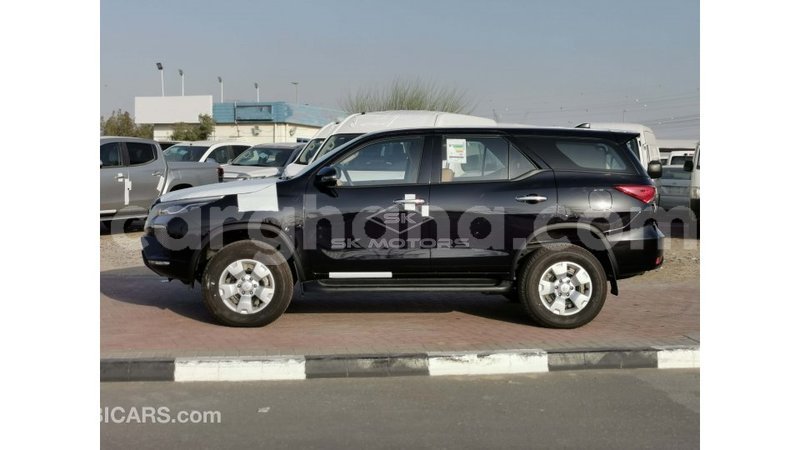 Big with watermark toyota fortuner ashanti import dubai 40298